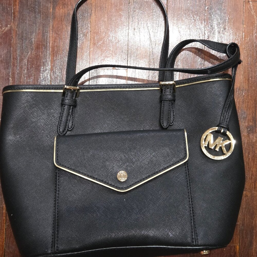 Michael Kors Leather Shoulder Bag